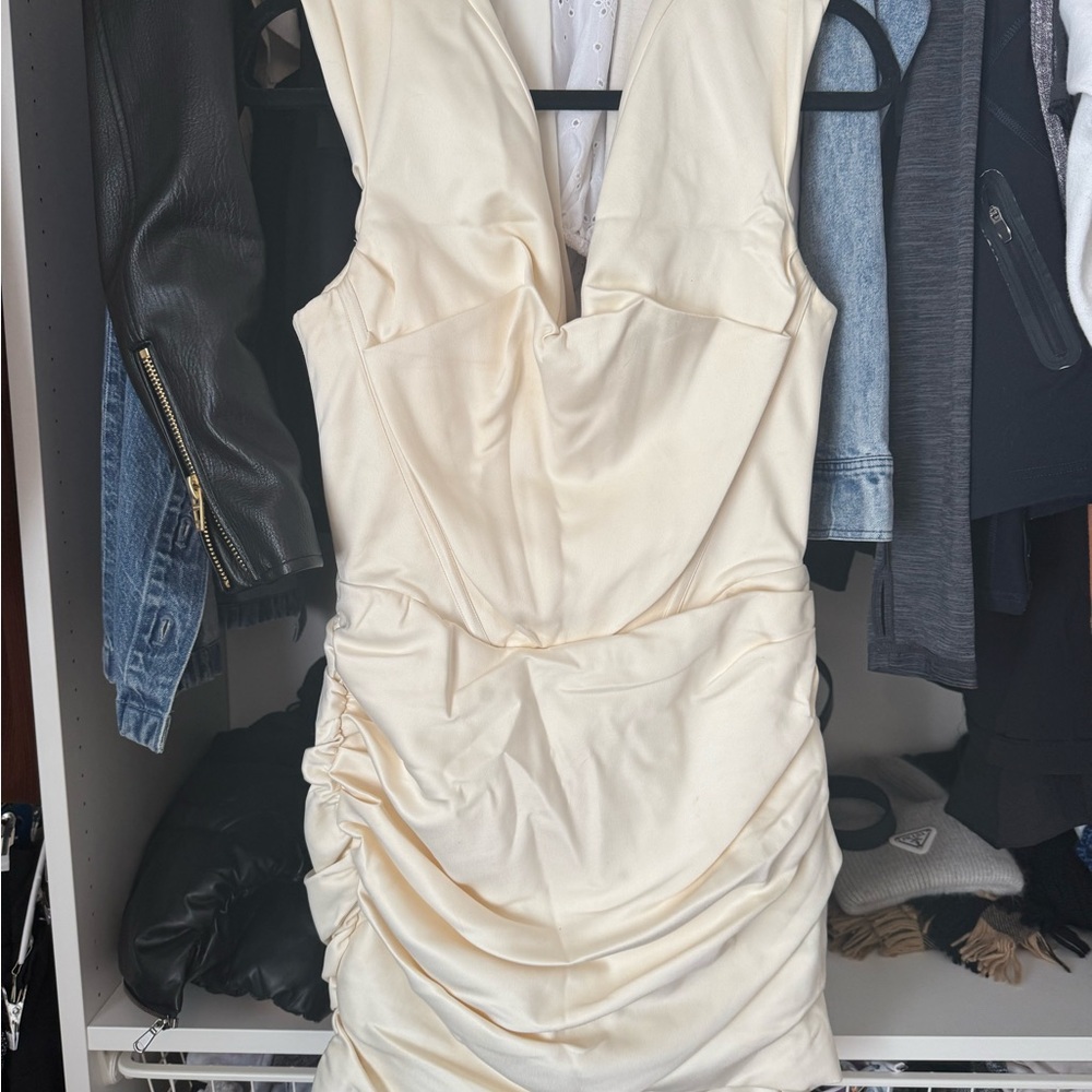 Elegant Cream Sleeveless Dress